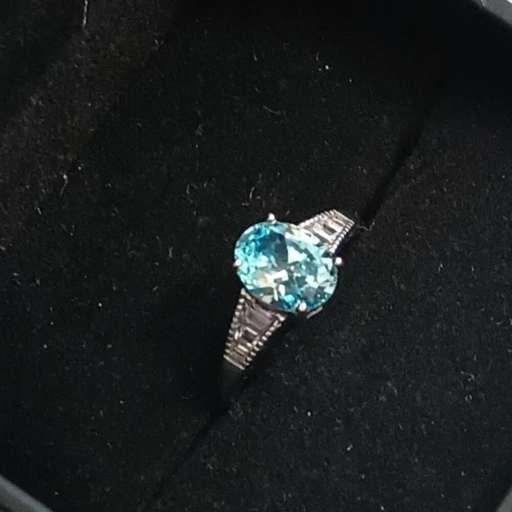IBB 925 Light Blue Ring 7 Sterling Silver Solitaire with Clear Baguettes